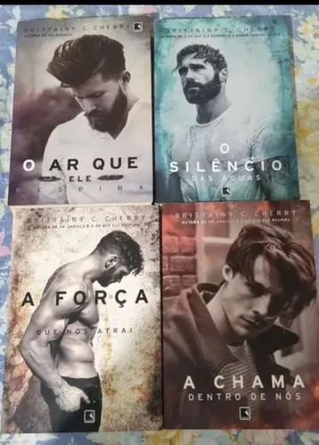 Livros da série 'O Ar Que Ele Respira' - Brittany C. Cherry