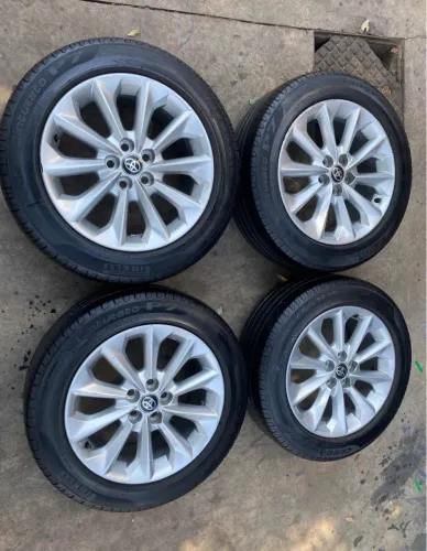 Rodas aro 16 Corolla+ pneus Pirelli P7
