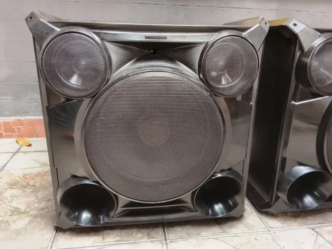 Caixas de som potentes novas