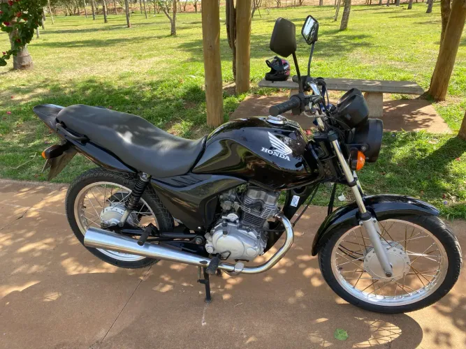 Vendo Moto fan 125 partida elétrica 