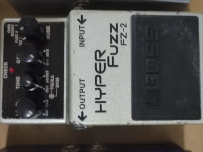 Pedal Boss FZ-2 hyper fuzz