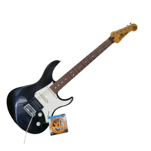 Guitarra Yamaha Pacifica 712 top da linha em Alder (Musicalvo)