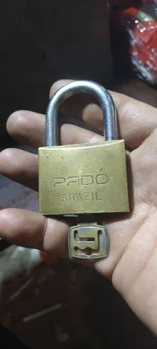 Cadeado usado 50 mm com 1 chave veja fotos 