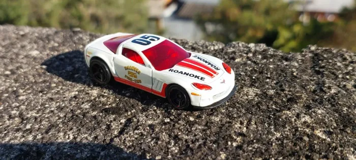 Carrinho hot wheels corvette
