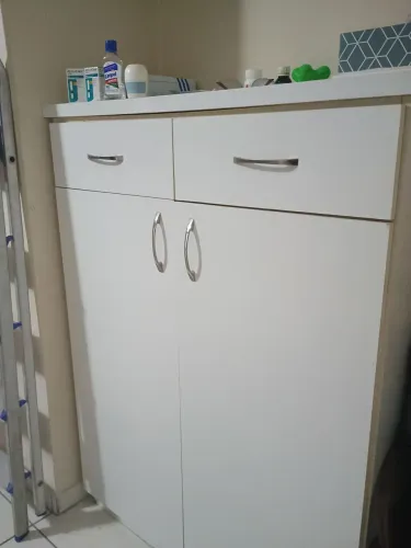 Armário Organizador Branco com Gavetas e Portas