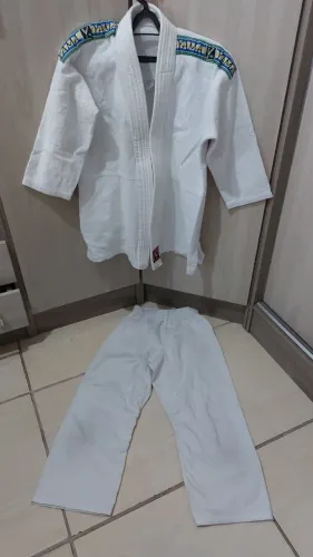 Kimono Infaltil tamanho M2,veste M3.