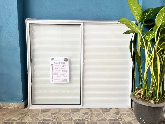 VENEZIANA 3 FOLHAS SEM GRADE - PRONTA ENTREGA - A PARTIR DE R$450,00