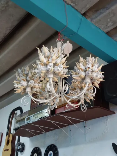 LUSTRE "ESPETACULAR " EM PERFEITISSSSIMO ESTADO DE CONSERVAÇÃO 