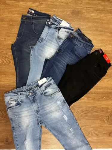 CALÇA JEANS SKINNY ESPECIAL