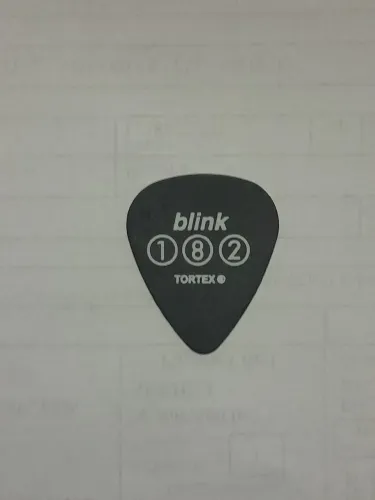Palheta do baixista Mark Hoppus da banda blink-182 