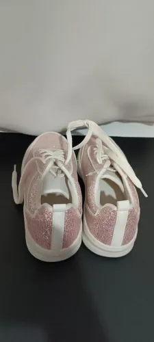 Tenis casual infantil com recortes e glitter TAM 34 novo