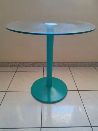 Mesa em inox e vidro