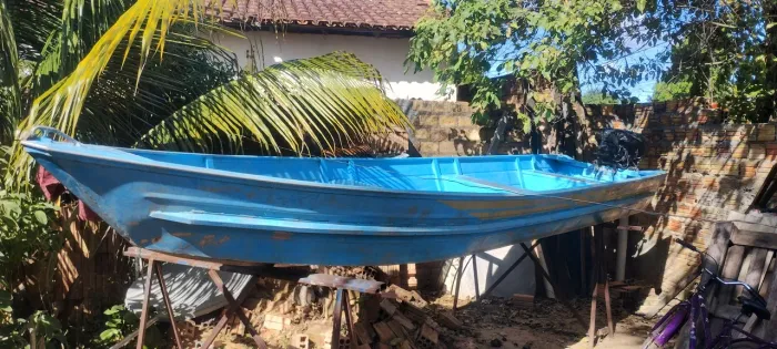 Vende-se Barco alumínio de 6m