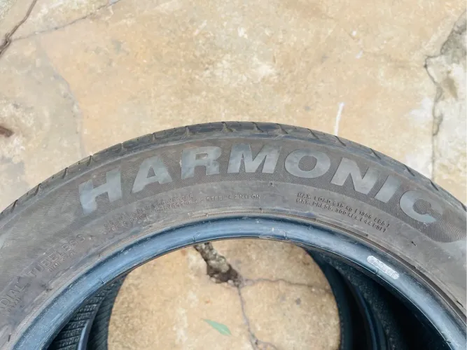 DOIS PNEUS HARMÔNICO 205/55R16 SEMINOVO 90 % de BORRACHA