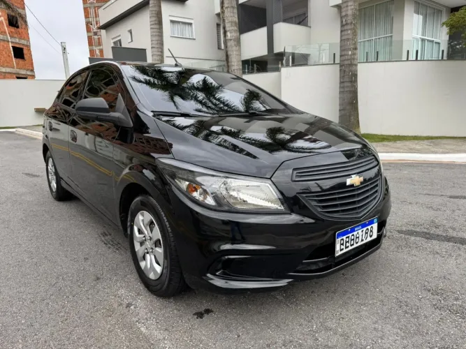 Chevrolet Onix JOY Hatch 1.0 8V Flex Mec. 4P 2019