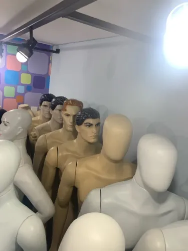 Manequim masculino 