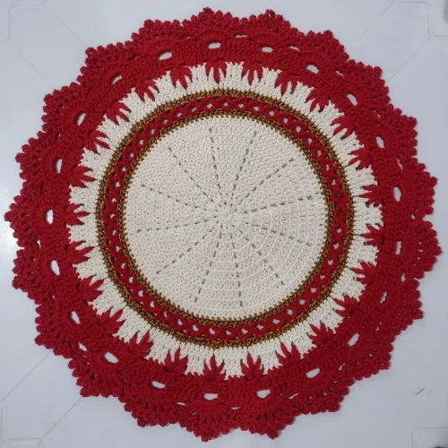 Centro de Mesa de Crochê redondo vermelho Natal