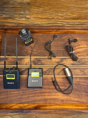 Kit de Microfone Sem Fio Sony UWP-D