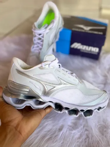 Tênis Mizuno prophecy
