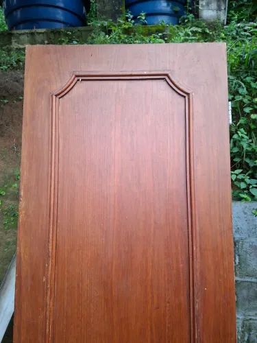 Vendo duas portas de 70 cm largura,barato.as duas por esse valor.