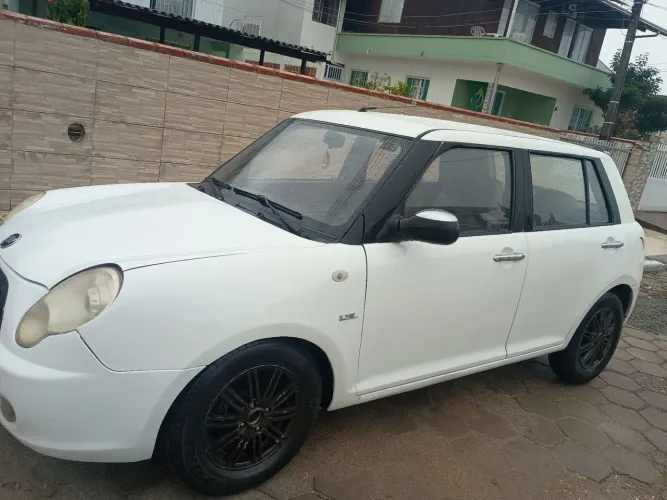 Lifan 320 Elite 1.3 16V 88cv 5P 2012