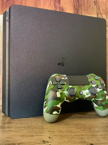 Ps4 slim bem conservado 