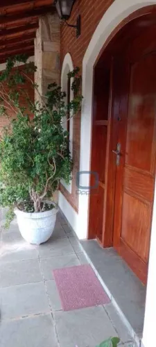Casa com 3 dormitórios à venda, 273 m² por R$ 750.000,00 - Bairro dos Francos - Serra Negr