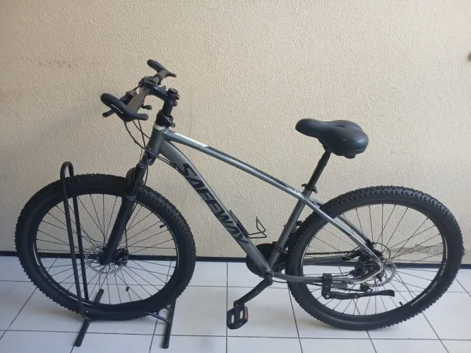 Bicicleta Aro 29 - Quadro 21 - excelente estado