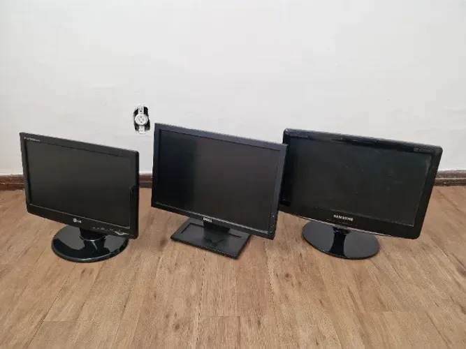 Monitores VGA 3 por 199