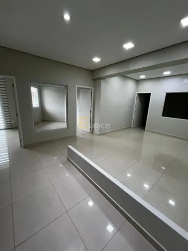 Sala à venda no Vinhedo Premium Office & Mall em Vinhedo/SP