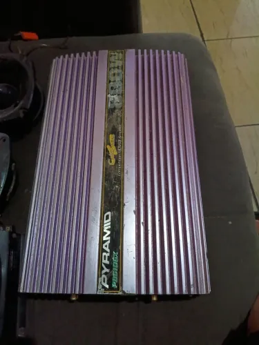 Aparelho para som automotivo