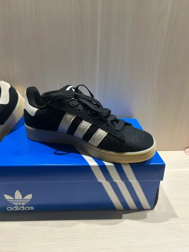Tênis Adidas Campus 00s Original - tamanho 43