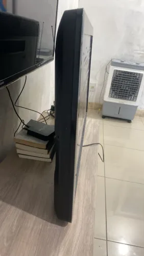 Vendo tv Philips 43 polegadas , a tela tem essa mancha mas funciona tudo normal