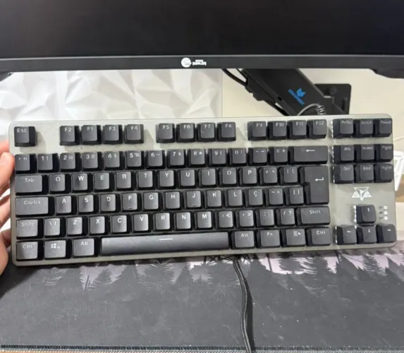 Teclado SWITCH MARROM
