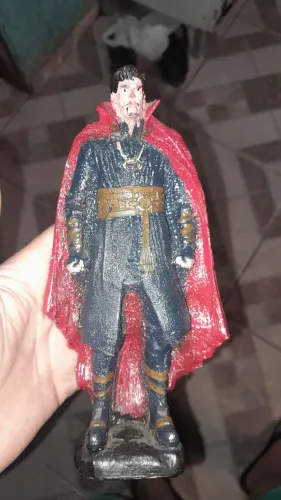Estatua resina doutor estranho