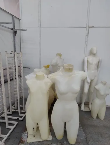 Manequins adulto e infantil