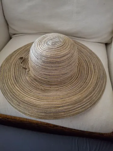 Chapéu de Praia Feminino Lindo e Estiloso