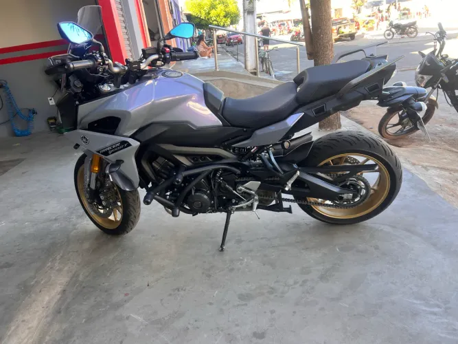 Tracer 900 gt - leia a descrição