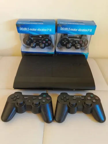 Playstation 3 Desbloqueado com 4 Controles!