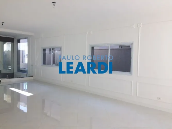 CASA EM CONDOMÍNIO - ALPHAVILLE - SP