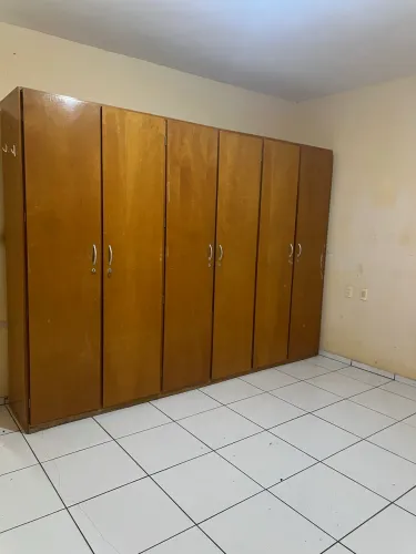 Guarda roupa de madeira aceito cartão e troca