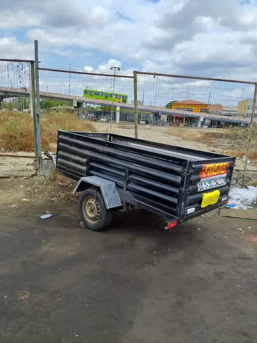 Carretinha Reboque Reforçada - Ideal para Fretes e Cargas!