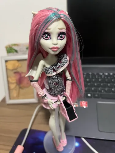Rochelle Goyle monster high