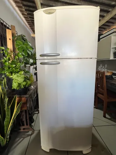 Geladeira Electrolux DC45 430L