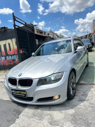 BMW 320I A 2010