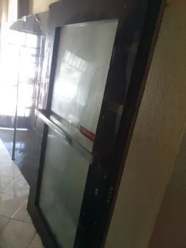 vendo porta blindada 2 folhas em otimo estado
