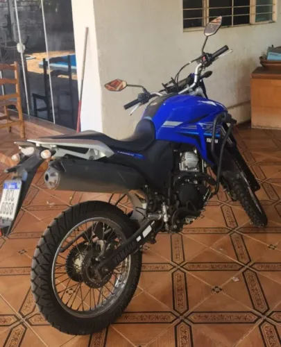 Yamaha 250 Lander top aceito carro mesmo valor