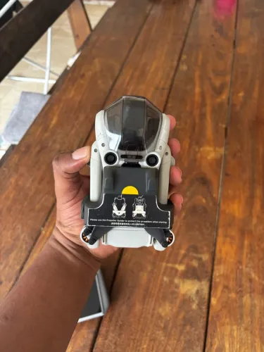 Vendo drone DJI mini 4 pro