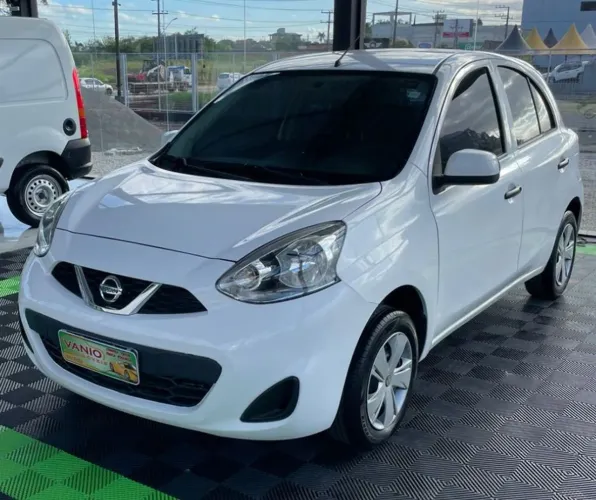 Nissan March S 1.0 12V Flex 5P 2017