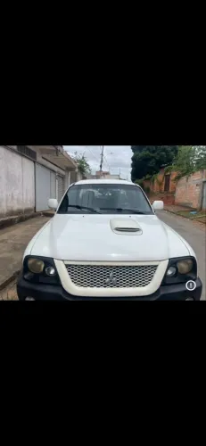 Mitsubishi L200 Outdoor HPE 2.5 4X4 CD T.dies. Mec. 2012